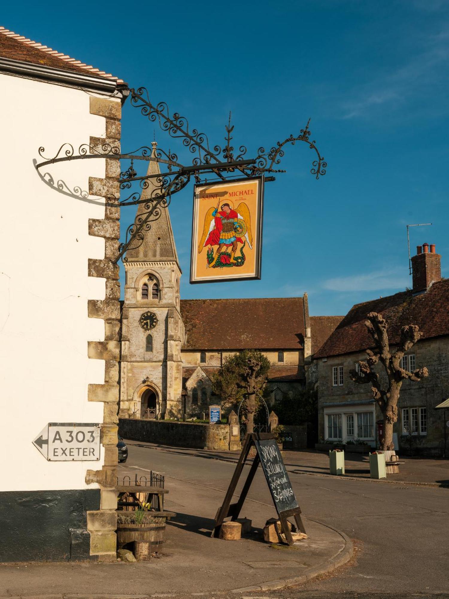 Hotel The Grosvenor Arms à Hindon Extérieur photo