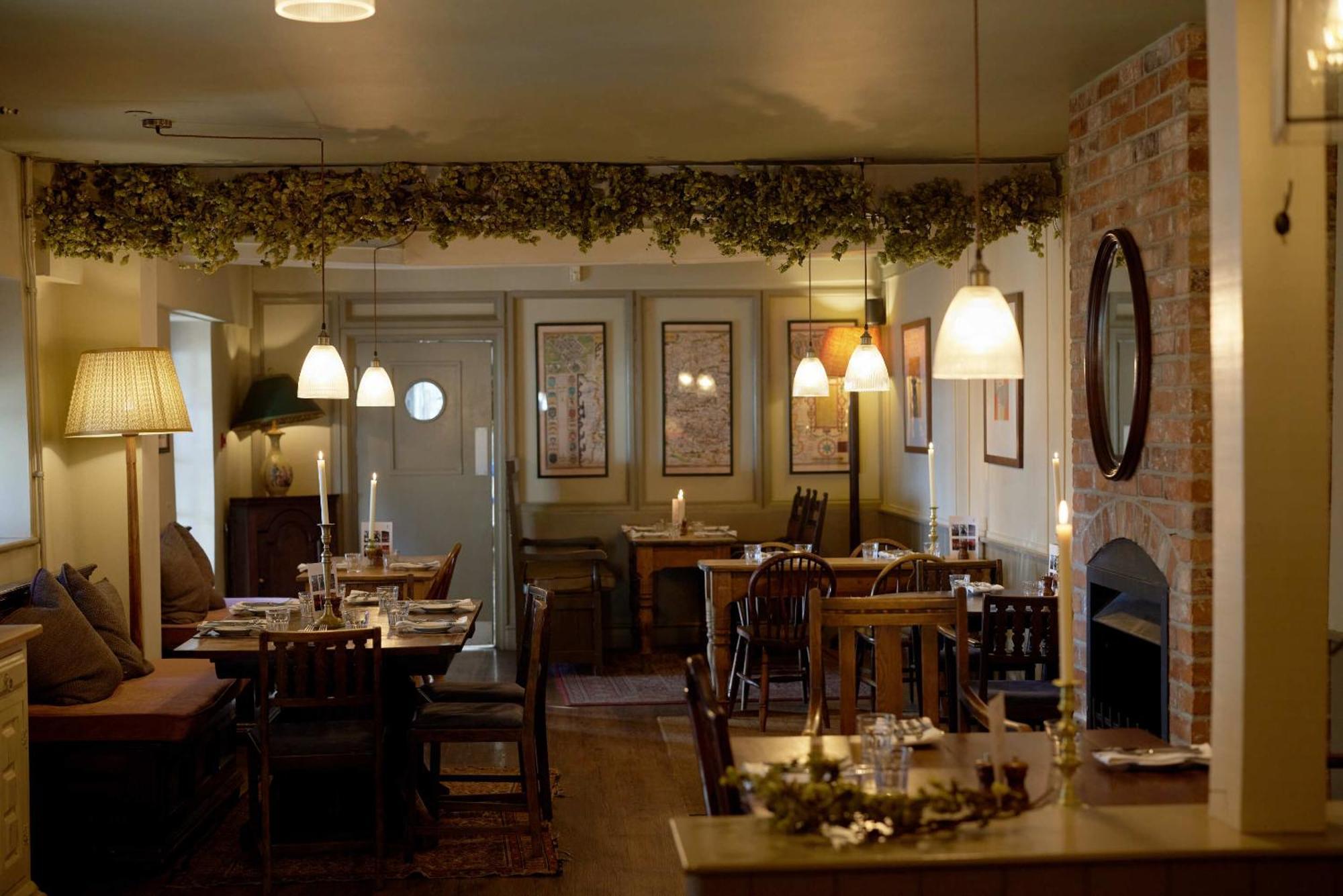 Hotel The Grosvenor Arms à Hindon Extérieur photo